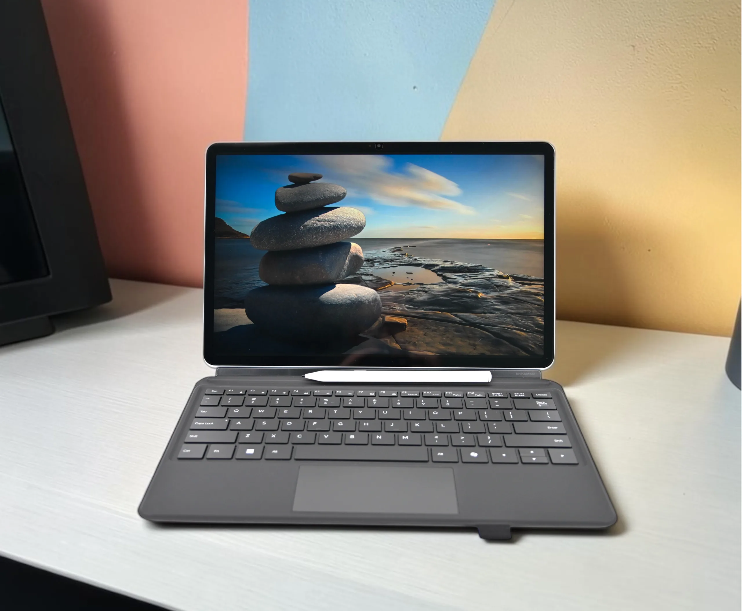 Ninkear S13 2-in-1 Tablet and Laptop for Mobile Working