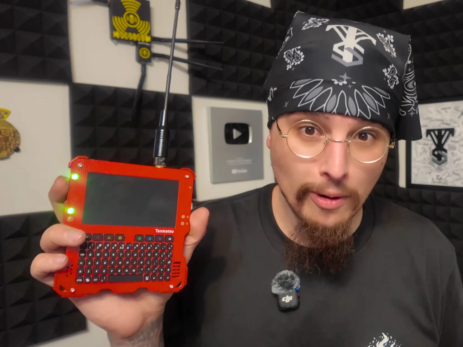 RISC-V Handheld Device That Doesn’t Require a Monthly Data Plan