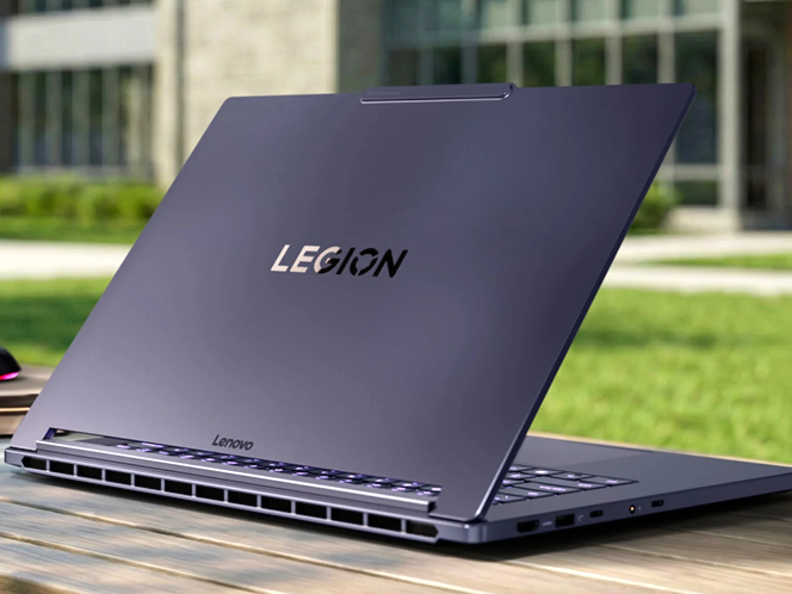 Lenovo 15-Inch Gaming Laptop: 48 GB VRAM, 1100 nits OLED Display