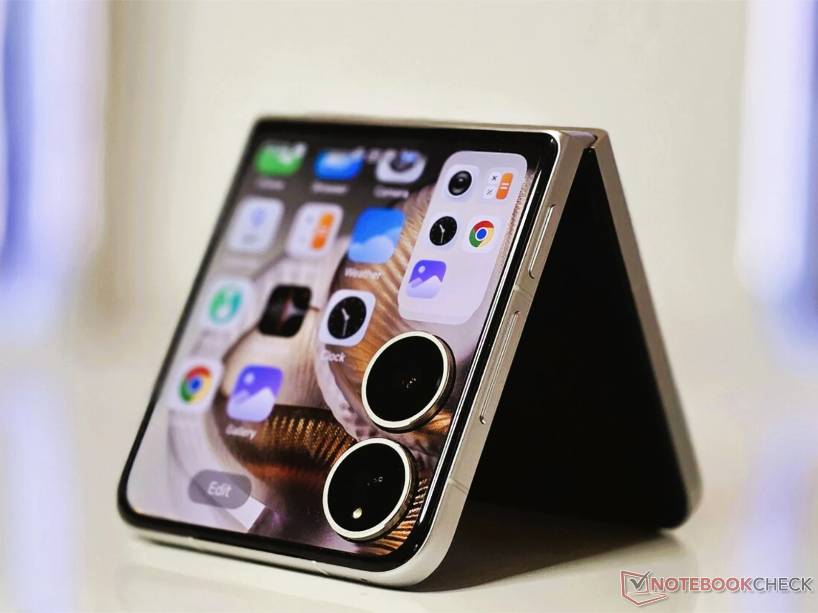 Xiaomi’s Smaller Foldable Phone Plans Revealed After Motorola Razr Launch
