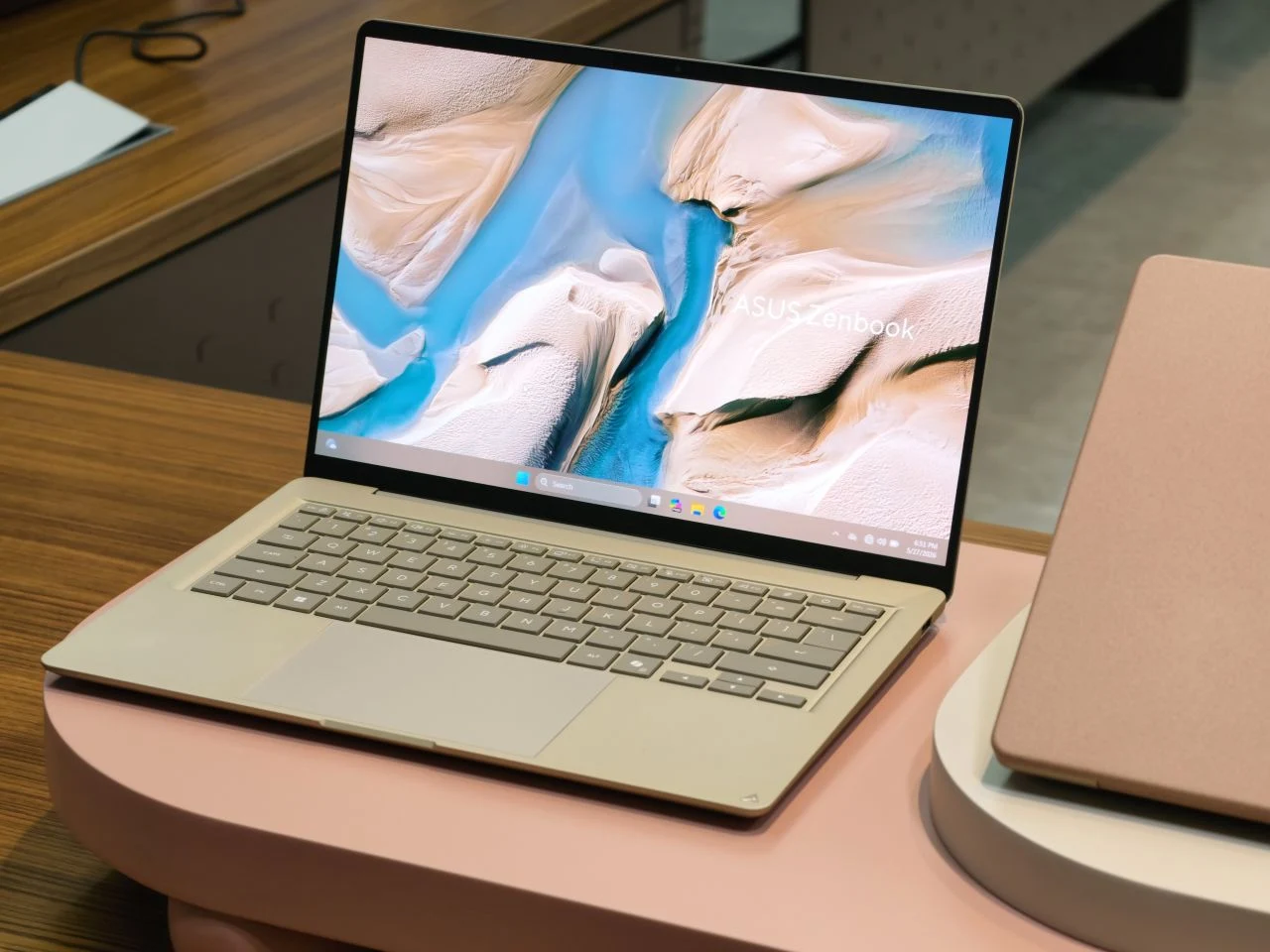 Asus Zenbook 14 Copilot AI: Intel, AMD, Qualcomm Laptops