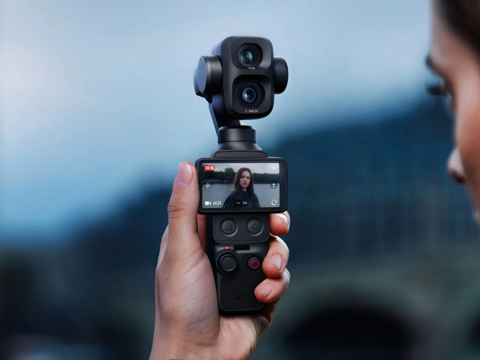 DJI Osmo Pocket 4 Pro: 1000-Nit OLED & 3x Zoom