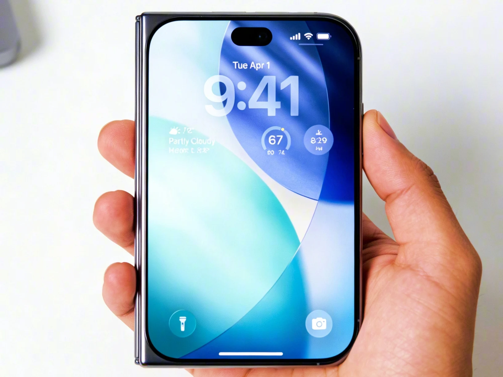 Apple confirms iPhone Ultra hinge design mirrors Oppo